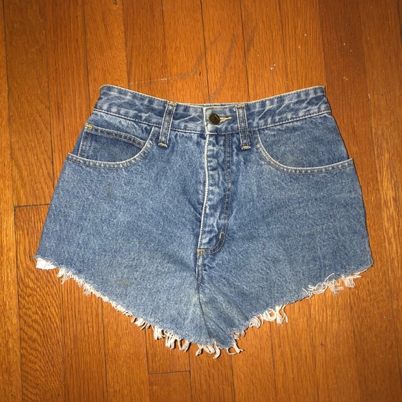 Vintage Guess High-Waisted Jean Shorts - Picture 1 of 4